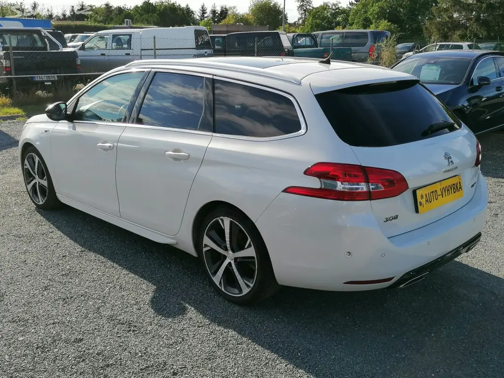 Peugeot 308, 2.0 HDi SW GT-Line 130kW A/T - fotka 5