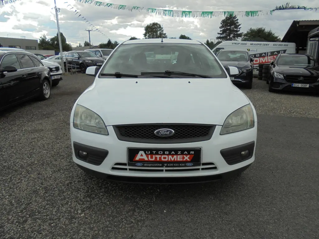 Ford Focus, 1.6TDCi-KLIMA-NOV.ROZVODY - fotka 2