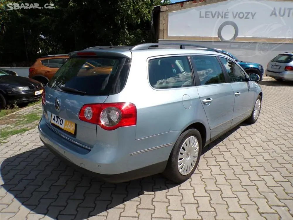 Volkswagen Passat 2,0 FSI - fotka 4
