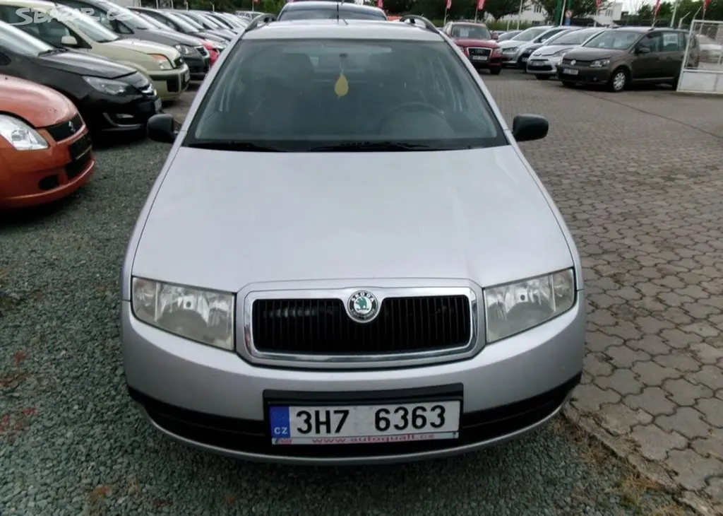 Škoda Fabia 1.4MPi 50kw,CZ,serviska benzín - fotka 2