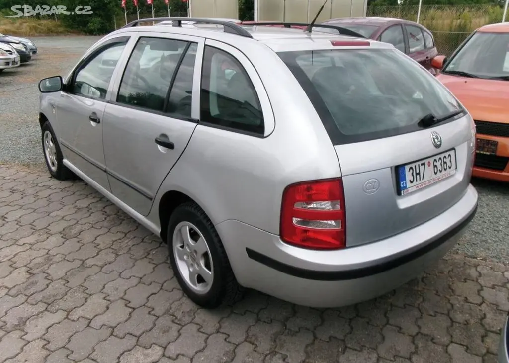 Škoda Fabia 1.4MPi 50kw,CZ,serviska benzín - fotka 5