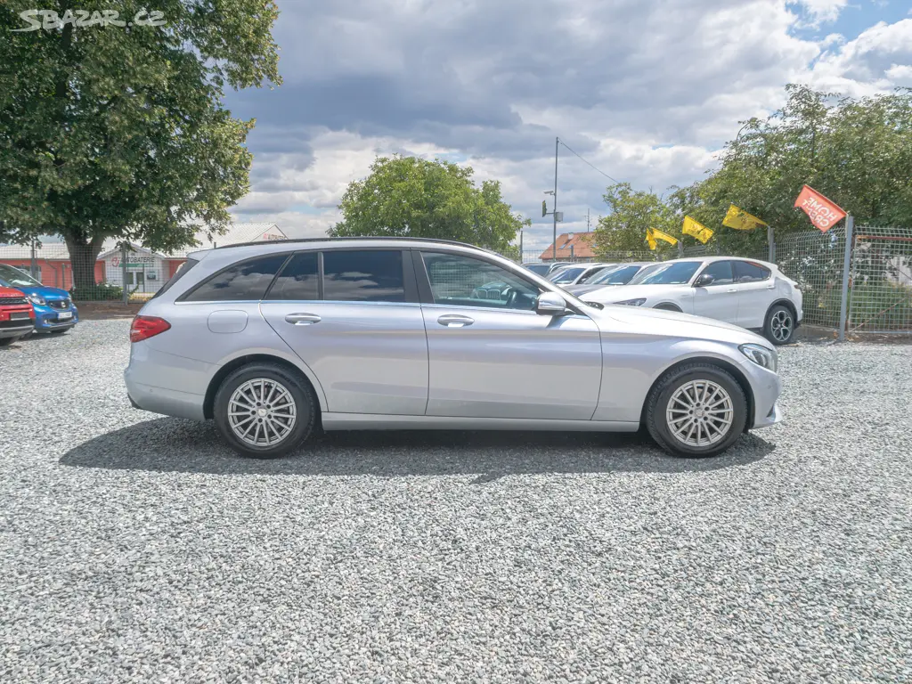 Mercedes-Benz Třídy C 220CDI LED NAVIGACE - fotka 2