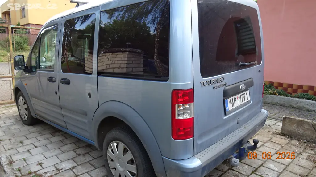 Ford Tourneo connect 1.8 TdCi 66kw - fotka 3