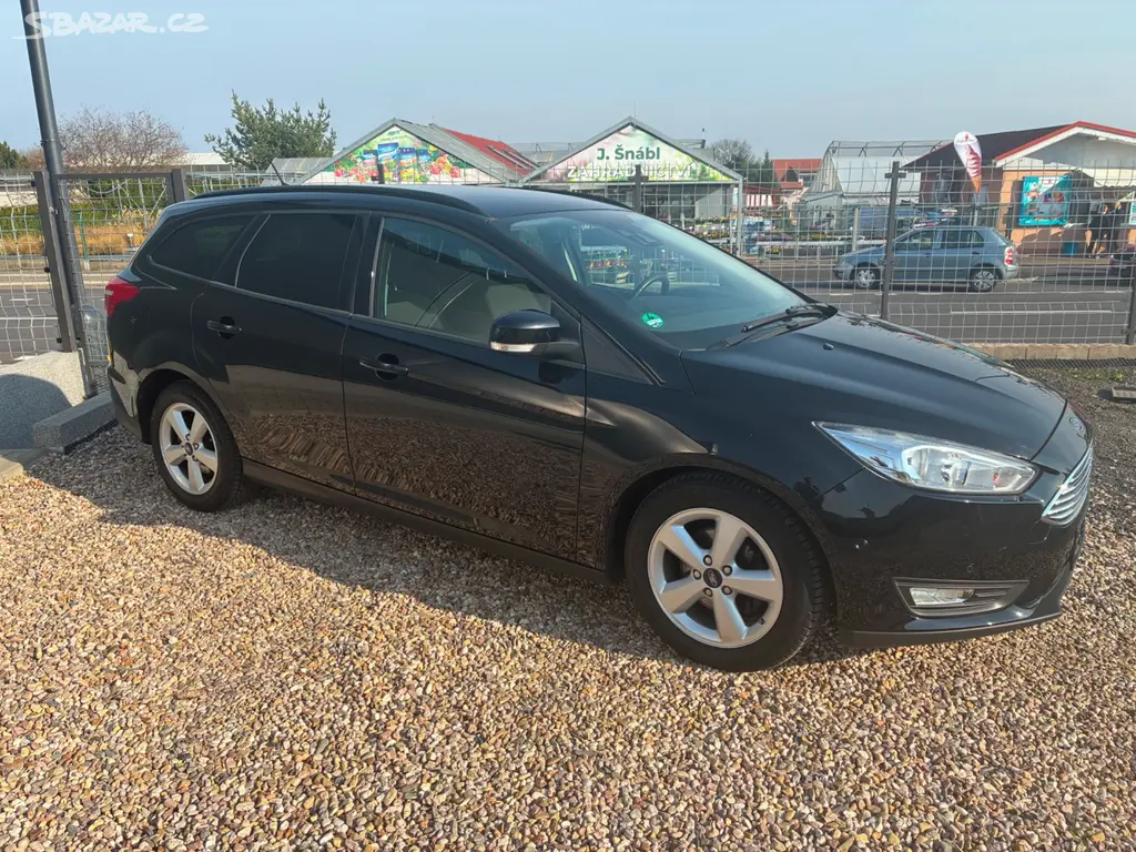FORD FOCUS COMBI 2015 1,5 TDCi 70 kW - fotka 4