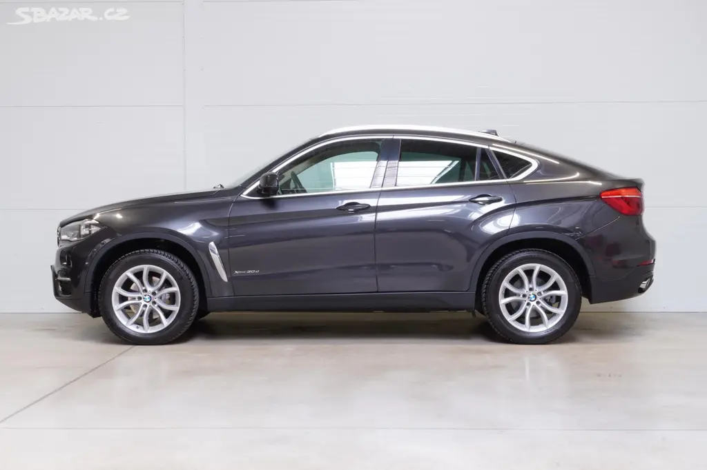 BMW X6, Xdrive30d,ČR,HUD,360,dověry - fotka 5