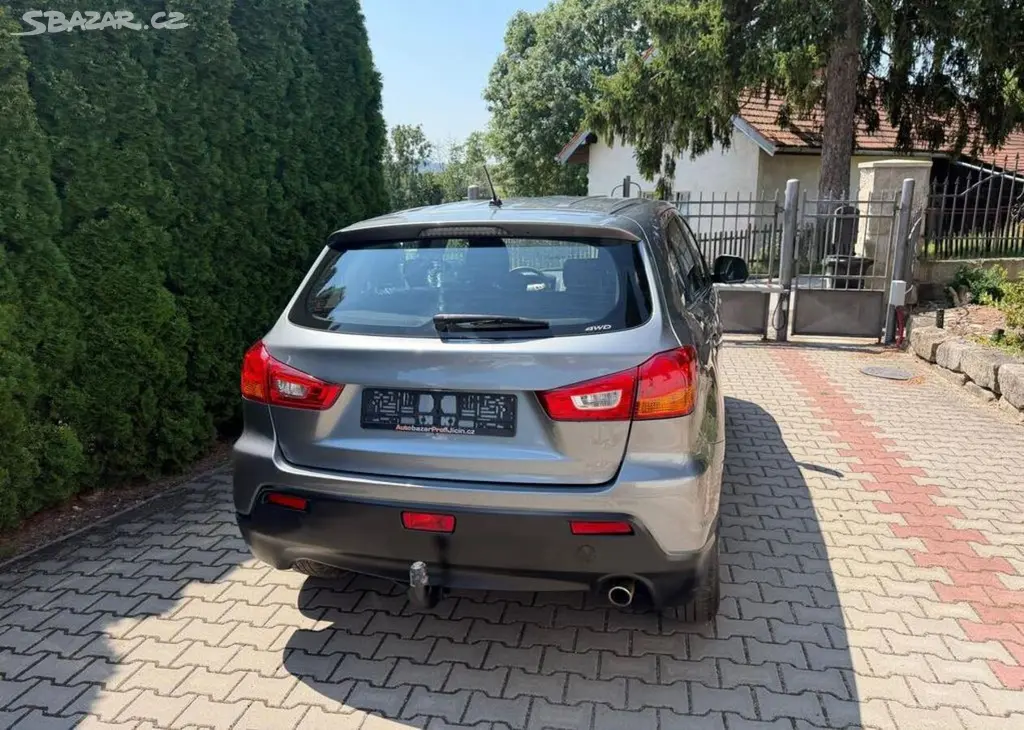 Mitsubishi ASX 1,8 Di-D Tažné serviska 4x4 nafta - fotka 5