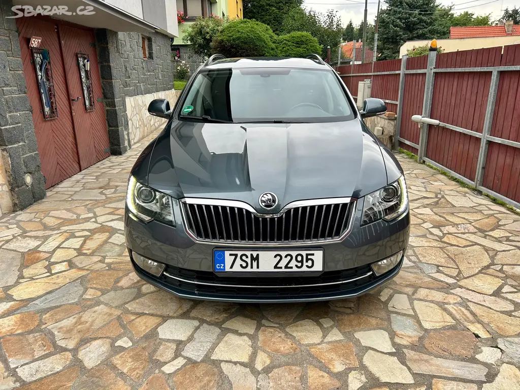 Škoda Superb, 2.0TDI 125KW DSG 4x4 EXCLUSIVE - fotka 2