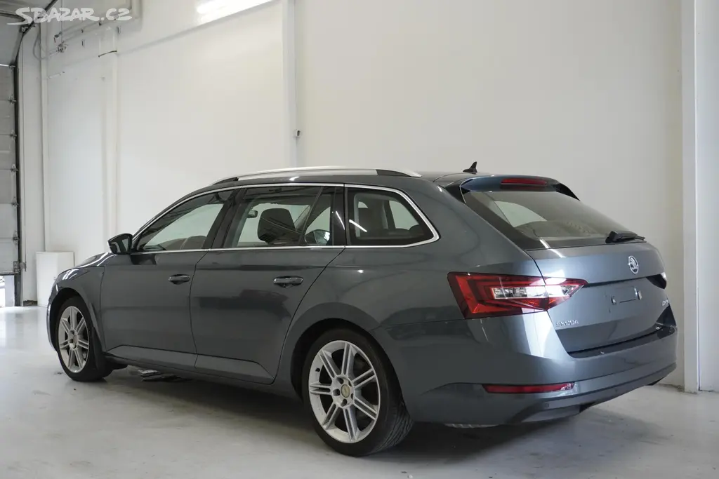 Škoda Superb, 1.5 TSI 110kW STYLE TOP SERVIS - fotka 3