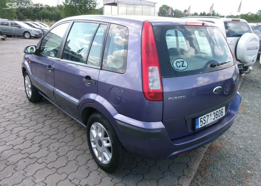 Ford Fusion 1.4i 59kw,CZ,klima benzín manuální - fotka 5