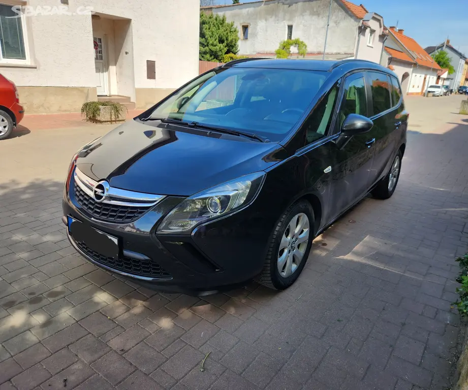 Opel Zafira Tourer 2.0 CDTI-121Kw,Nová Stk 2028 - fotka 2