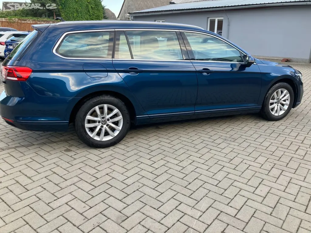 Volkswagen Passat Variant, 2.0TDI 110kW DSG NEHAVAROVANÉ - fotka 4