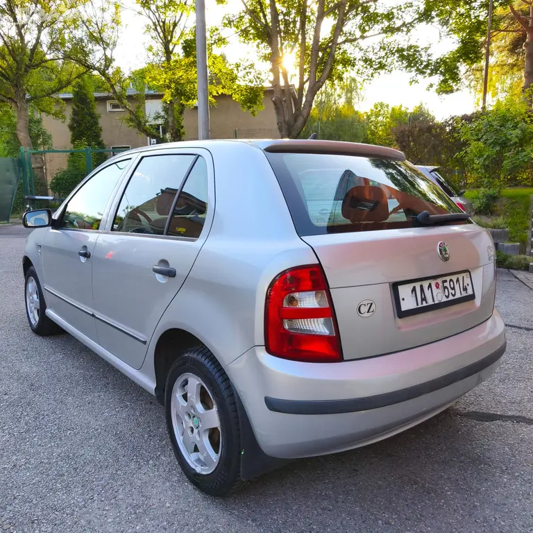 Škoda Fabia 1.4 MPI 50kw - fotka 3