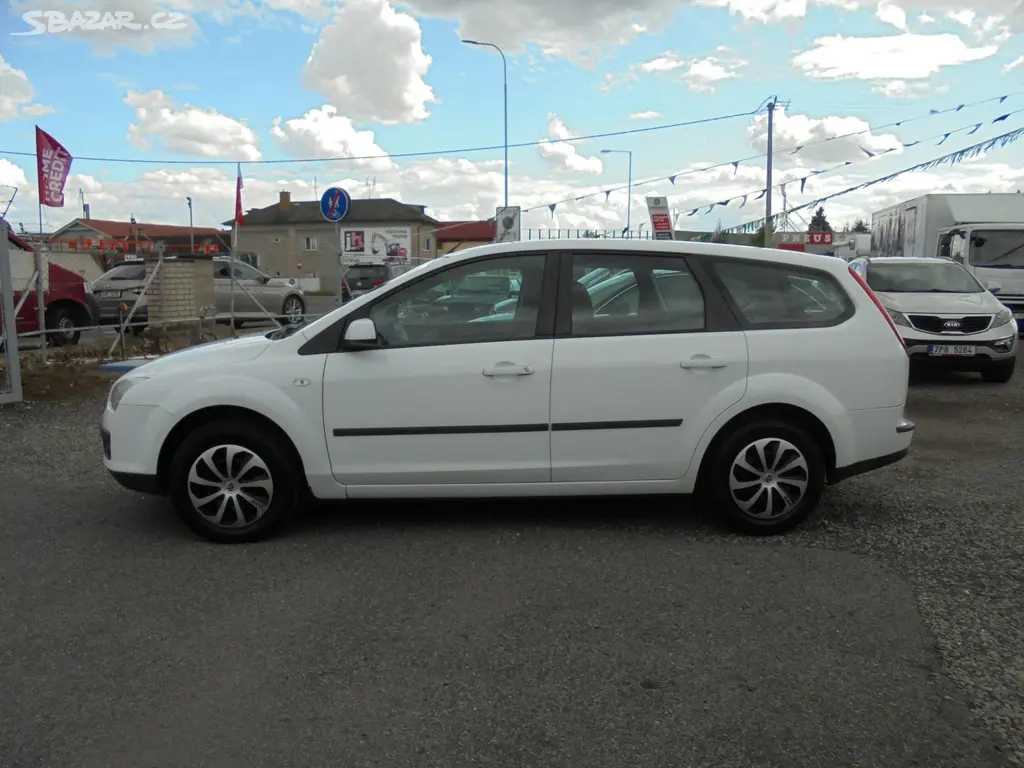Ford Focus, 1.6TDCi-KLIMA-NOV.ROZVODY - fotka 4