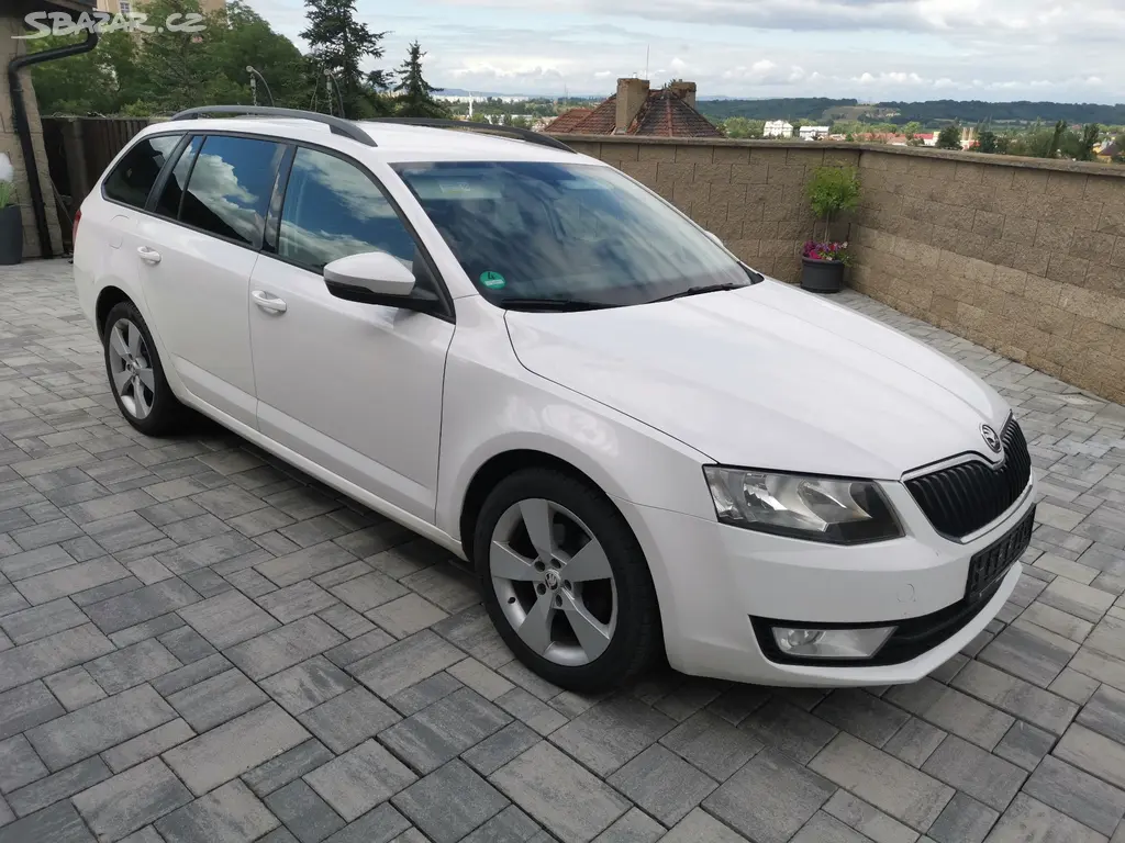 Škoda Octavia 3 combi 1.6 tdi 77kw - DSG - fotka 3