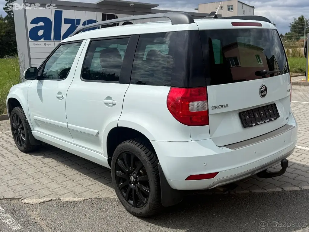 Škoda Yetti 2.0 TDI 103 KW 4x4 DSG 2015 xenony - fotka 5
