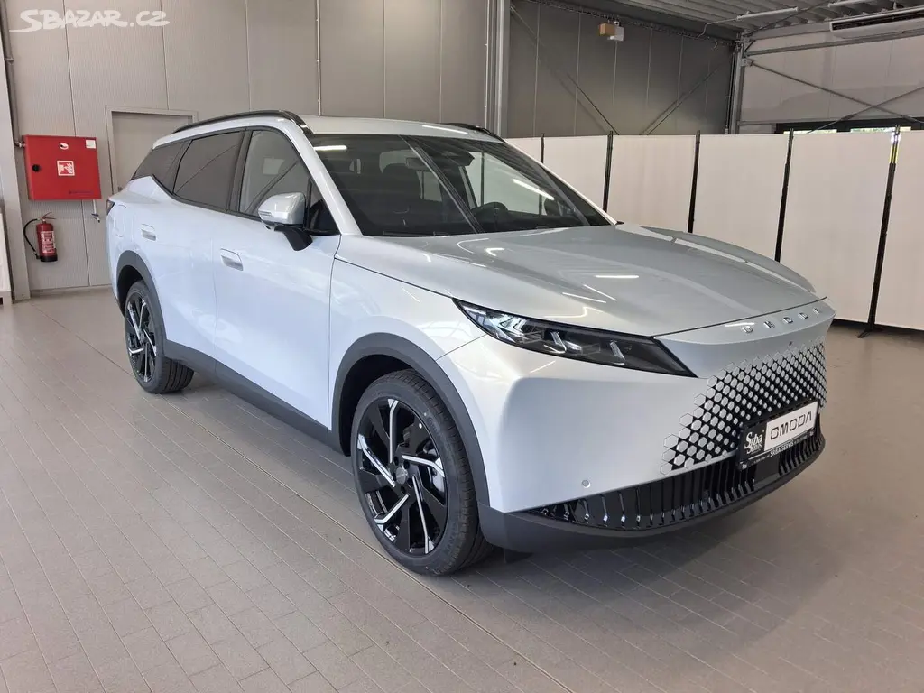 Omoda 7, OMODA PHEV Luxury - fotka 2
