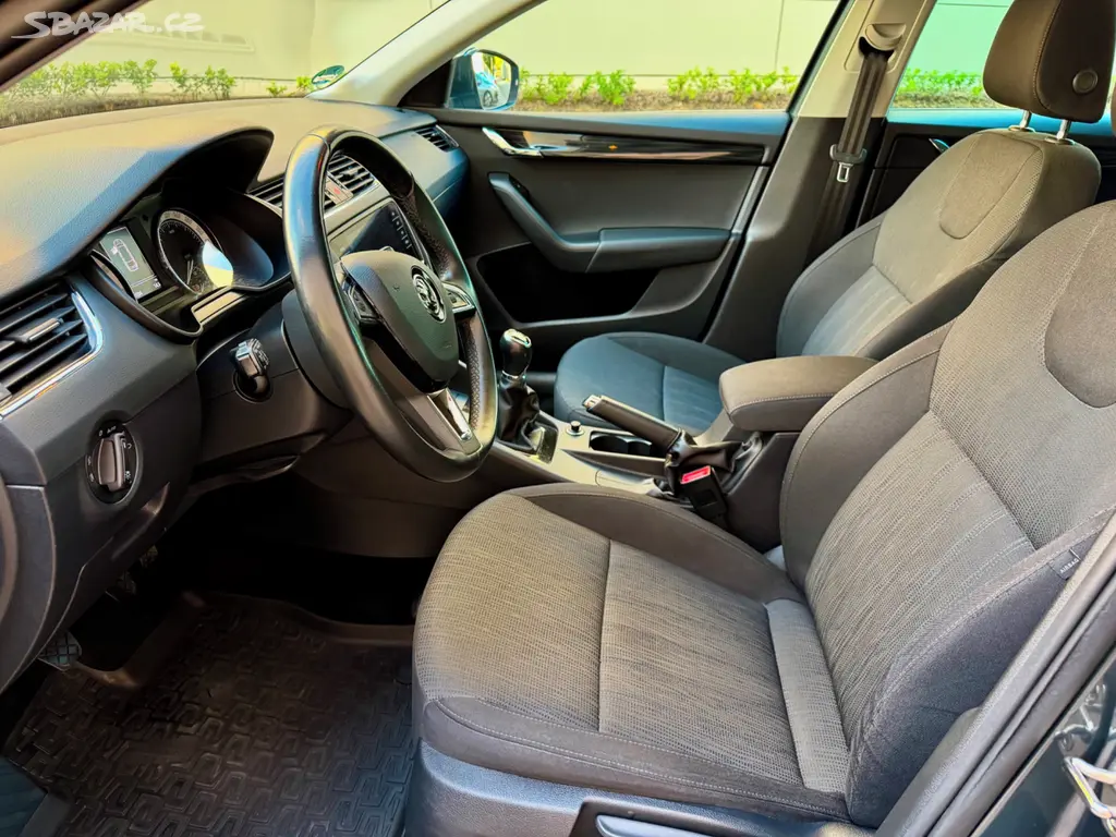 ŠKODA OCTAVIA III 1.5 TSI 110KW FAC STYLE 90tis km - fotka 6