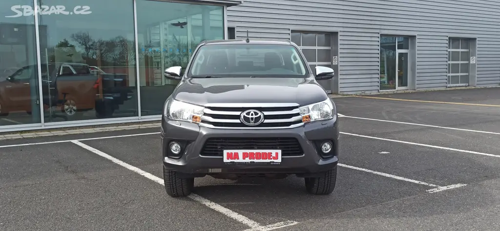 Toyota Hilux 2.4 D 4 D 4x4 Nové v ČR - fotka 4