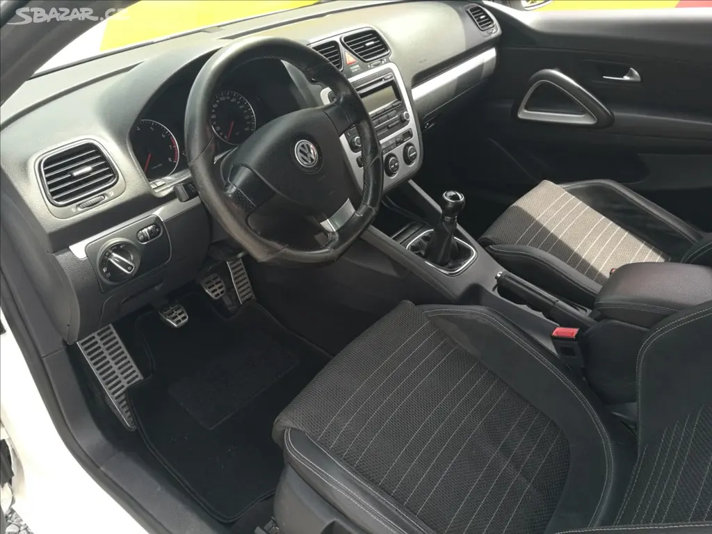 Volkswagen Scirocco, 1,4 TSI aut.klima - fotka 5