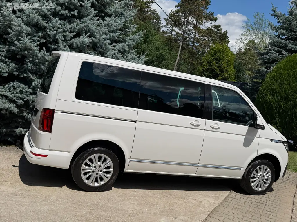 VW Multivan T6.1 4x4 110kw ed. GEN SIX 4M 2022 DPH - fotka 4