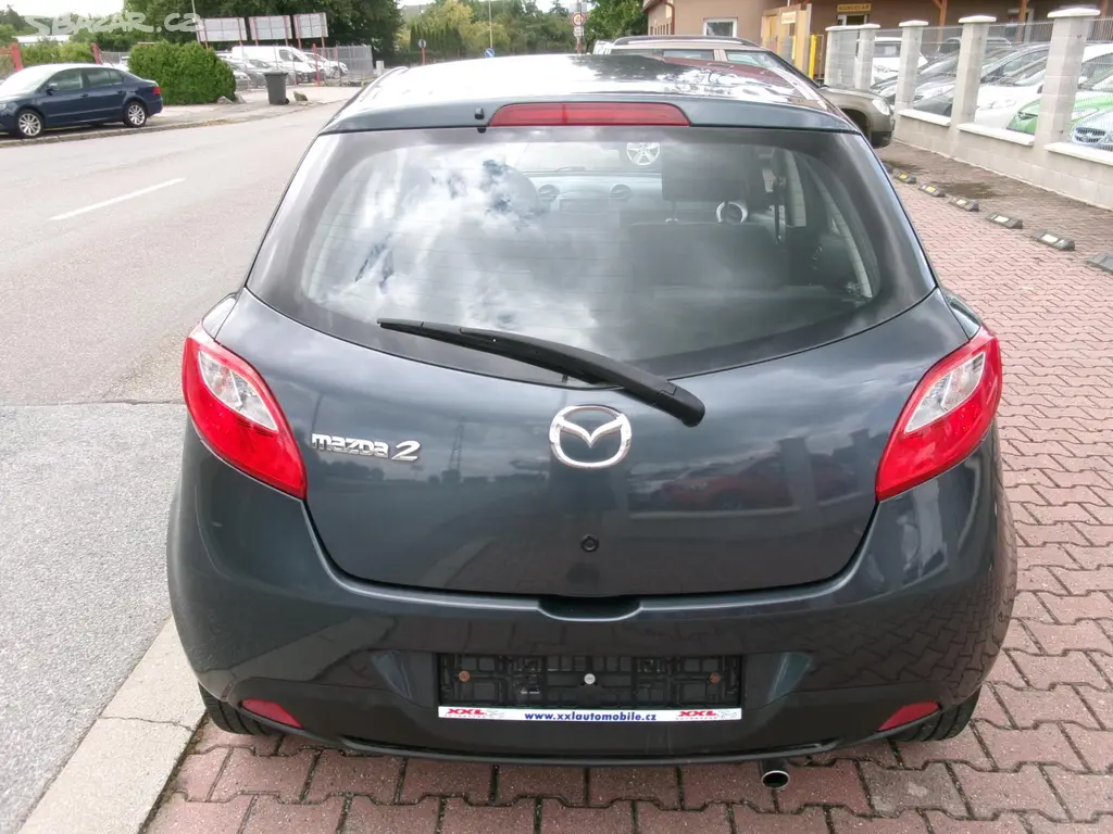 Mazda 2, 1,3i KLIMA ALU - fotka 5