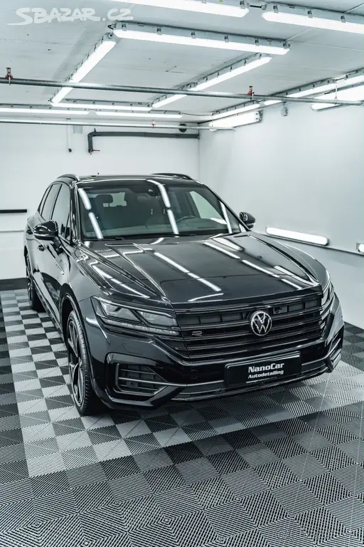 Volkswagen Touareg 3,0 TDi R Line BLACK STYLE MA - fotka 5