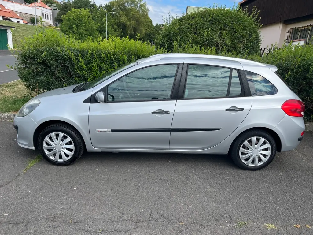 Renault Clio, 1.2 dobrý stav - fotka 2