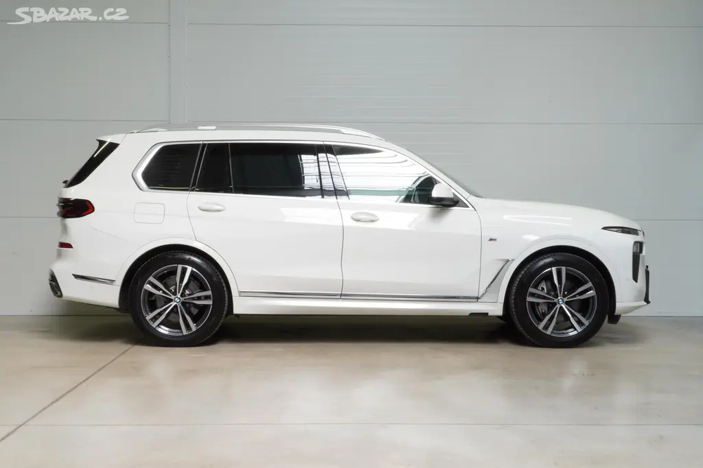 BMW X7, Xdrive40d,Mpaket,ČR,DPH,Tažné - fotka 4
