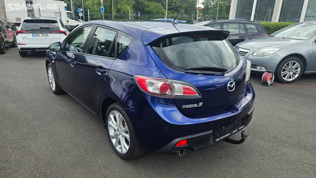 Mazda 3 2,0i DISI - fotka 3