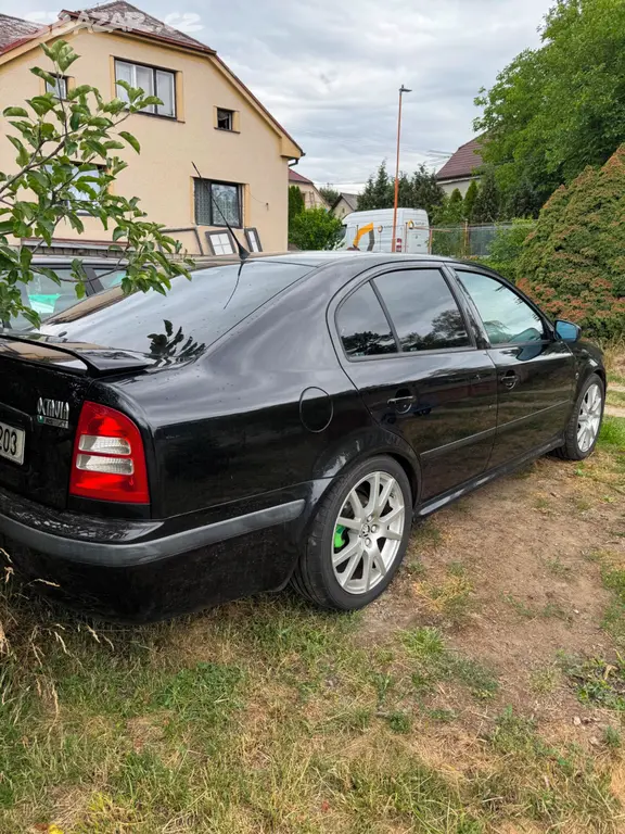 Škoda Octavia 1.8t rs - fotka 2