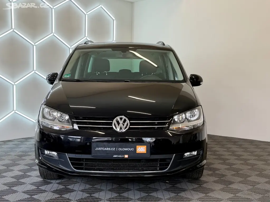 Volkswagen Sharan, 1.4 TSI 110kW 7MÍST/GPS NAVI - fotka 3