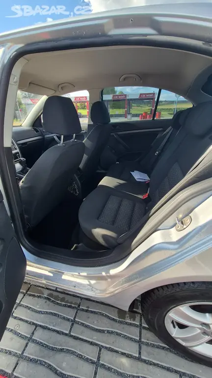 Škoda Octavia II 1.6TDI - fotka 5