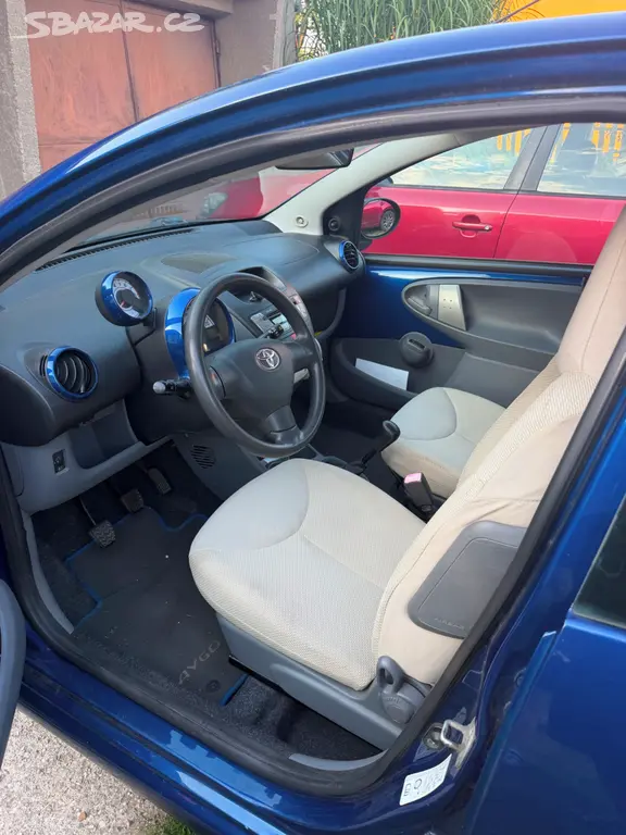 toyota Aygo 1.0 VVT-i - fotka 5