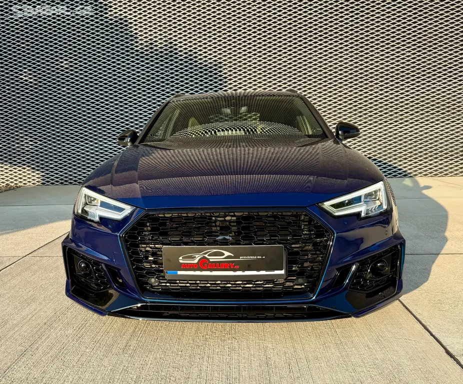 Audi A4 Avant, 3.0 V6 TDi DSG Quattro 200 kW - fotka 6
