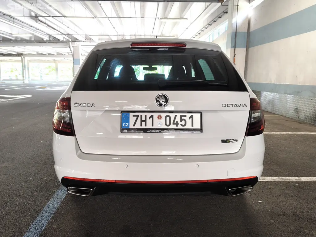 Škoda Octavia, RS 180 kW, 1. MAJITEL, NOVÁ V ČR - fotka 6