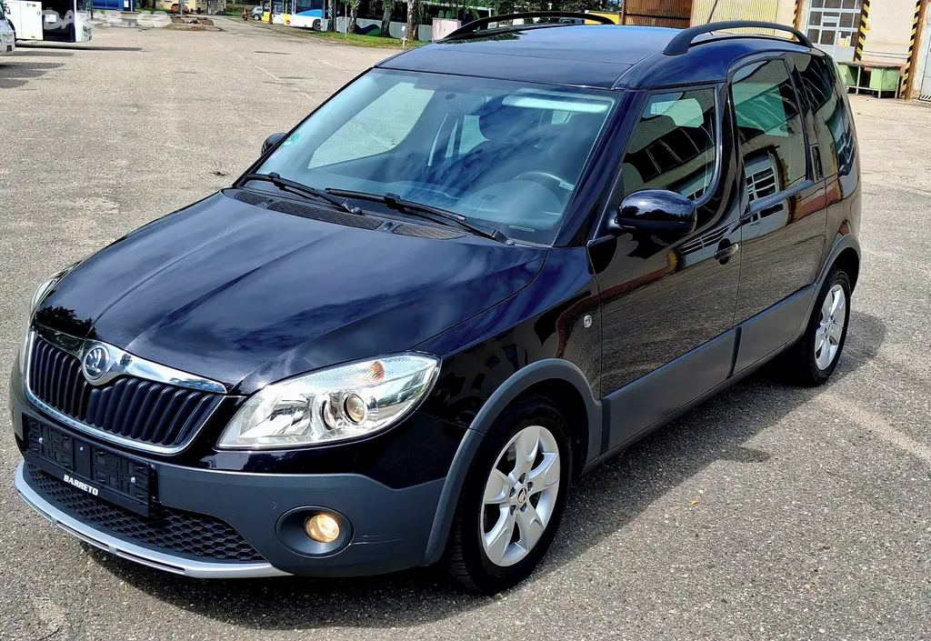 ROOMSTER 1.2 Tsi 77Kw SCOUT