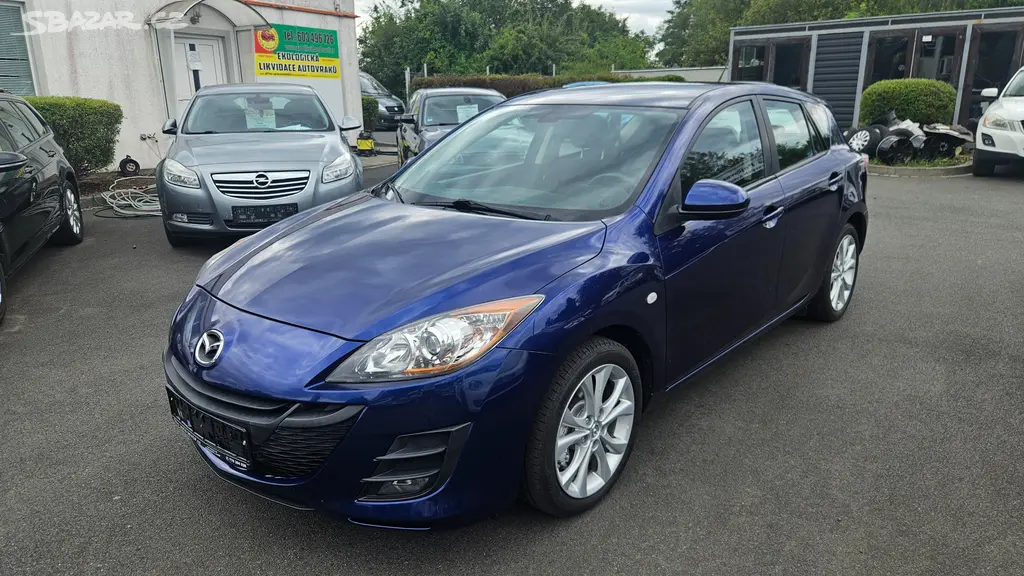 Mazda 3 2,0i DISI - fotka 2
