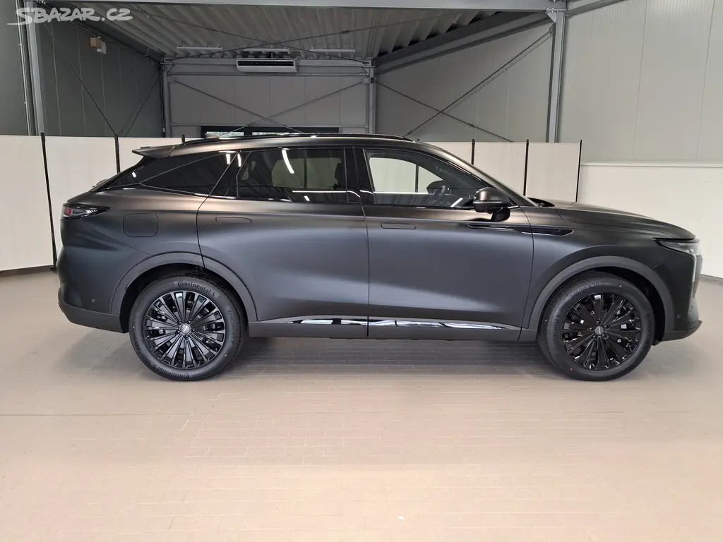 Omoda 9, Premium 1.5TGDI PHEV AWD - fotka 6