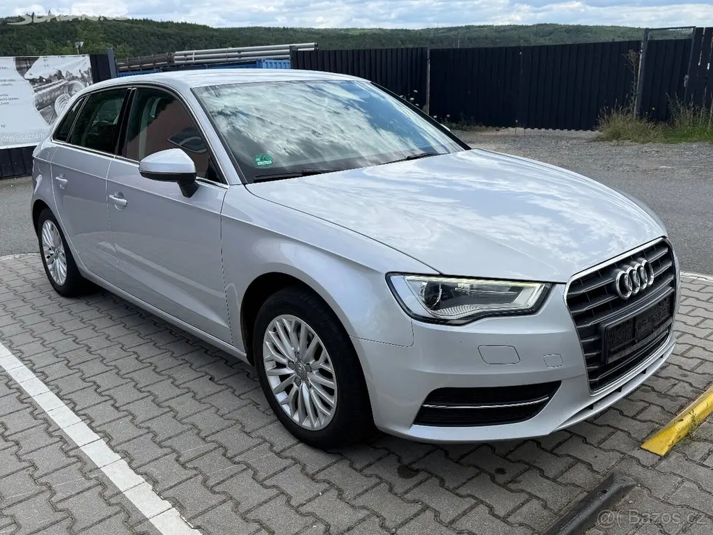 Audi A3 sportback 1.4 TFSI 90KW 2013 xenony