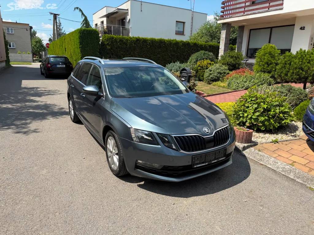 ŠKODA OCTAVIA KOMBI 1.0 TSI 85KW - fotka 6