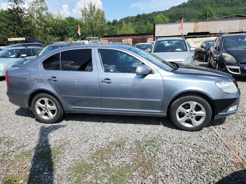 Škoda Octavia 1.6 TDI 77 kW - fotka 6