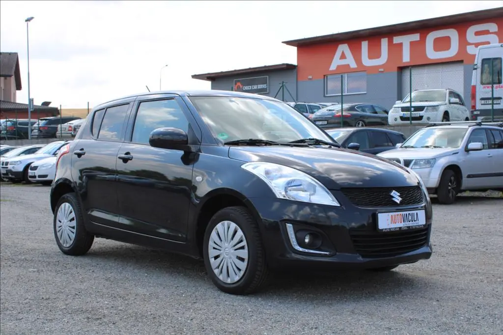 Suzuki Swift, 1,2 i 4 x 4, SERVISKA - fotka 3
