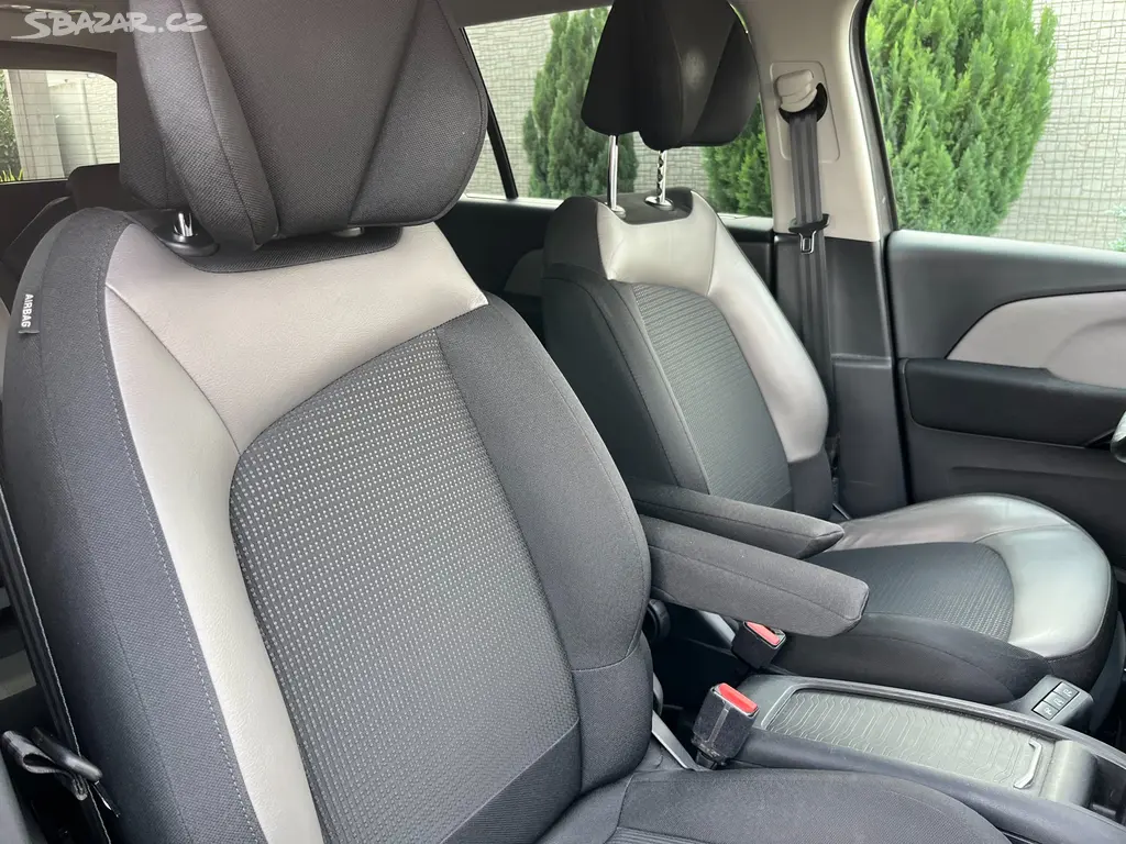Citroën Grand C4 SPACETOURER 2.0 HDi Automat 7-mís - fotka 6