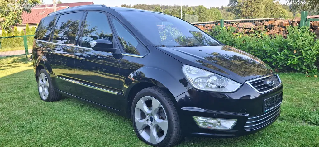 Ford Galaxy,TITANIUM,2.2 TDCI,tažné,pano,7 míst