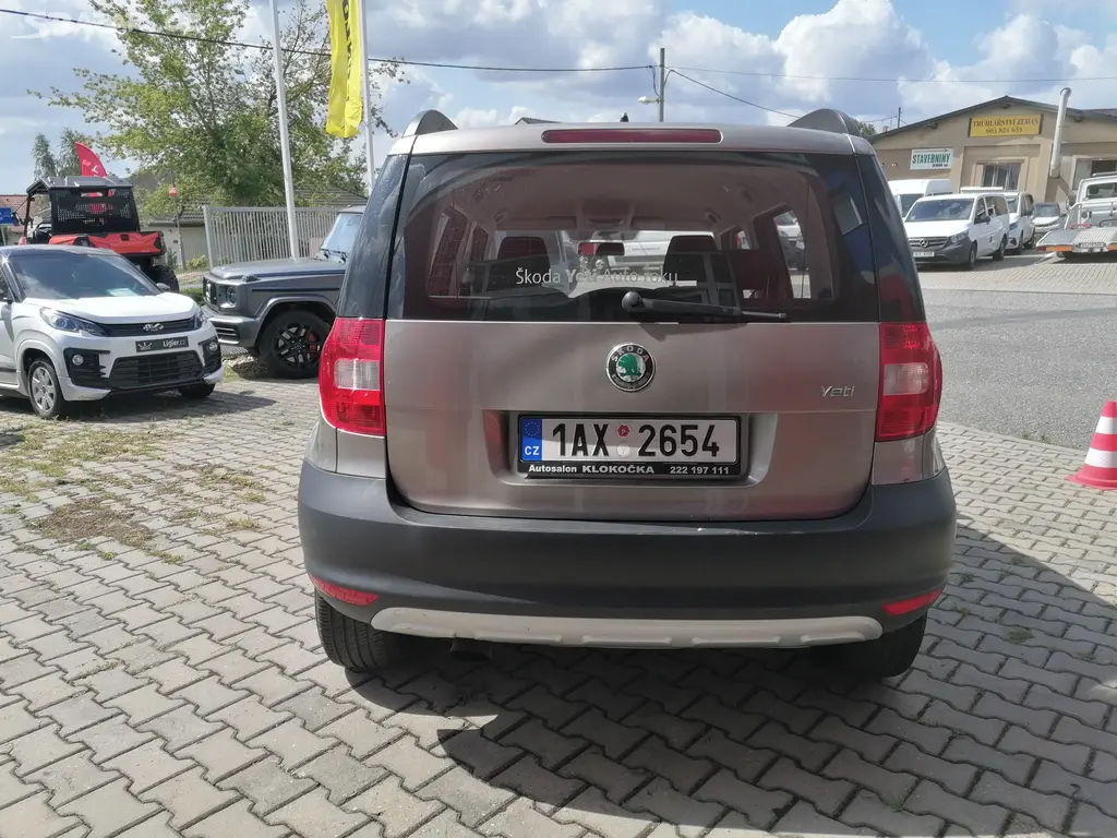 Škoda Yeti 1,2 TSI 77kW, Activ, 1.majitel - fotka 6