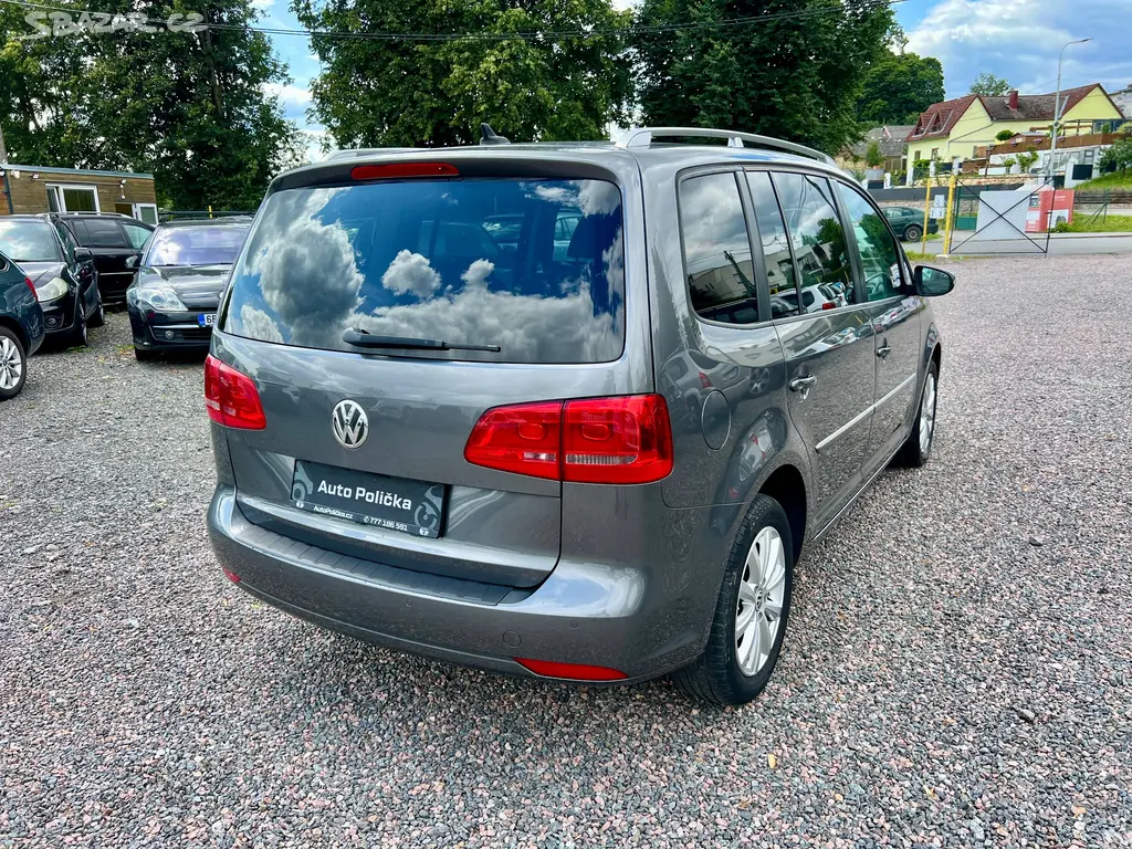 Volkswagen Touran 1.6 TDI 77kW DSG PoServisu,Klima - fotka 5
