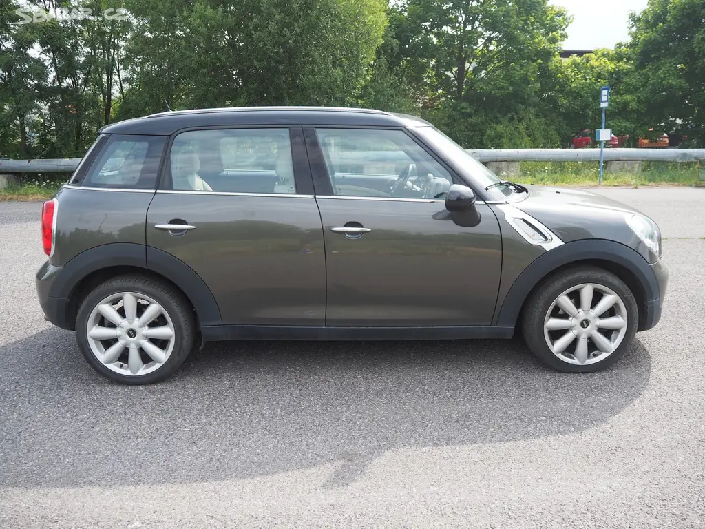 Mini Countryman 1.6d INDIVIDUAL, PANORAMA - fotka 4