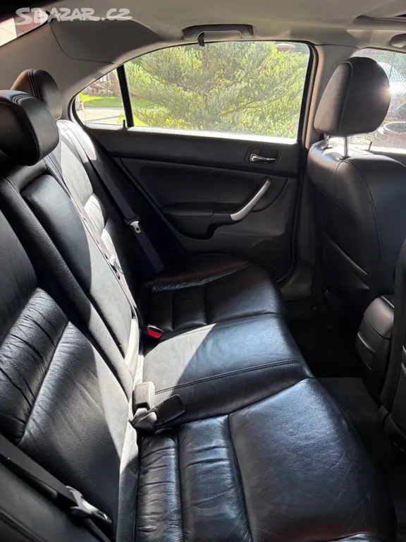 Honda Accord 2.4 i-VTEC 140 kW, manuál, 2003 - fotka 3