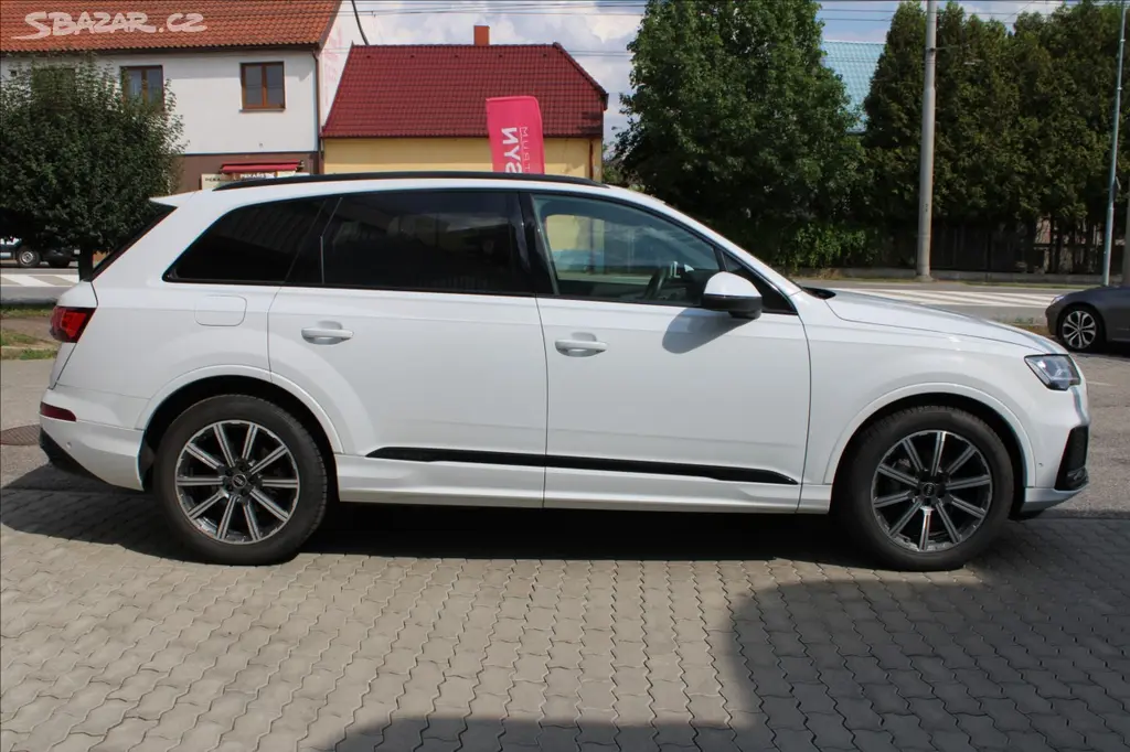 Audi Q7, 3,0 TDI quattro S line - fotka 3