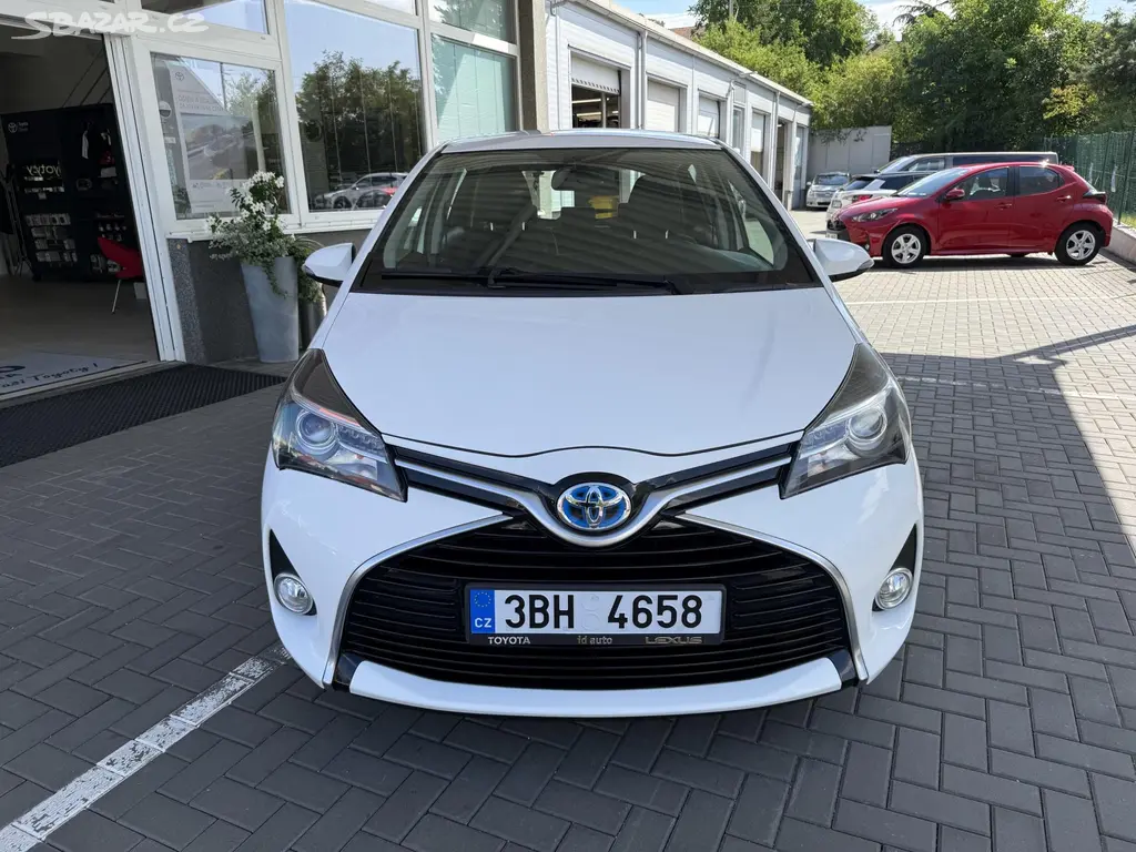 Toyota Yaris, 1,5 Hybrid Active - fotka 2